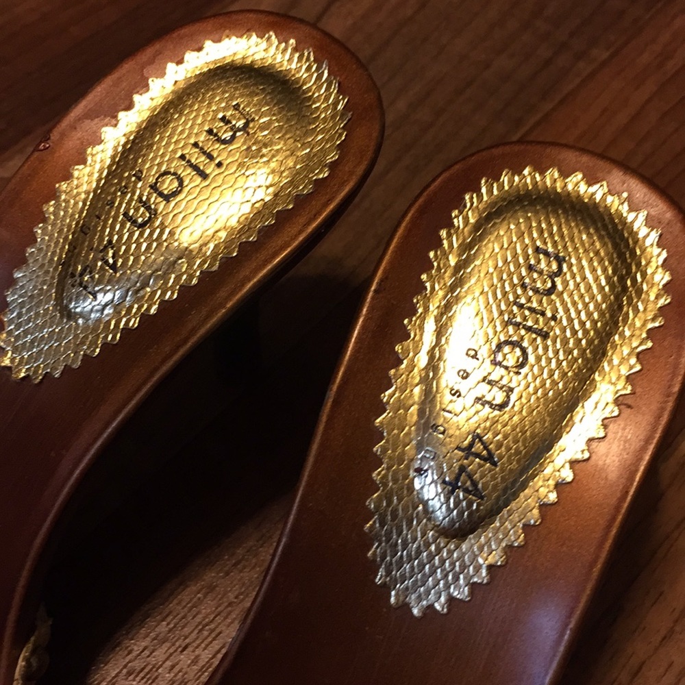 Gold blinged Milan 44 sandals size 9 - Picture 5 of 10